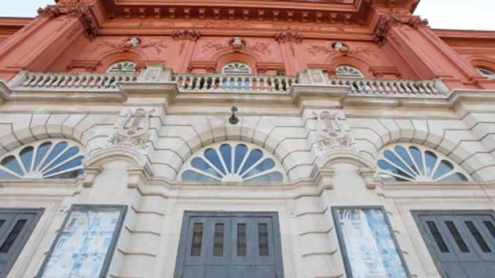 Teatro Petruzzelli foto esterno teatro