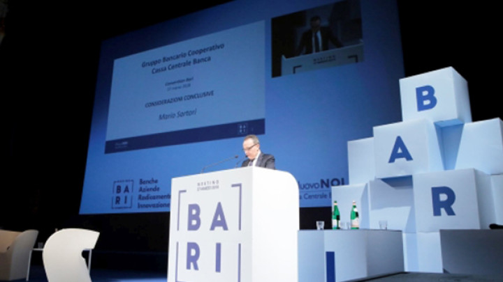 Mario Sartori  Direttore Generale Cassa Centrale Banca parla al pubblico